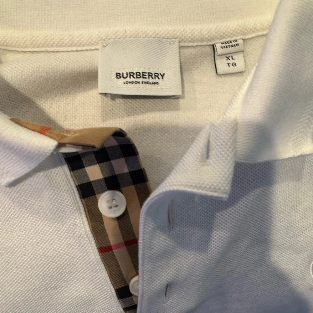 Burberry White Polo Shirt with Check Collar - Picture 3 of 4